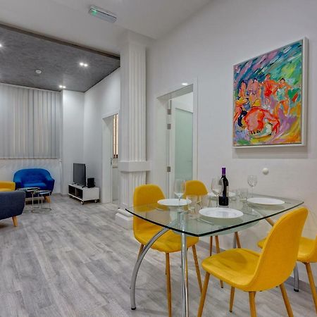 Stylish 3Br Apartment, Fantastic Location In Sliema Extérieur photo