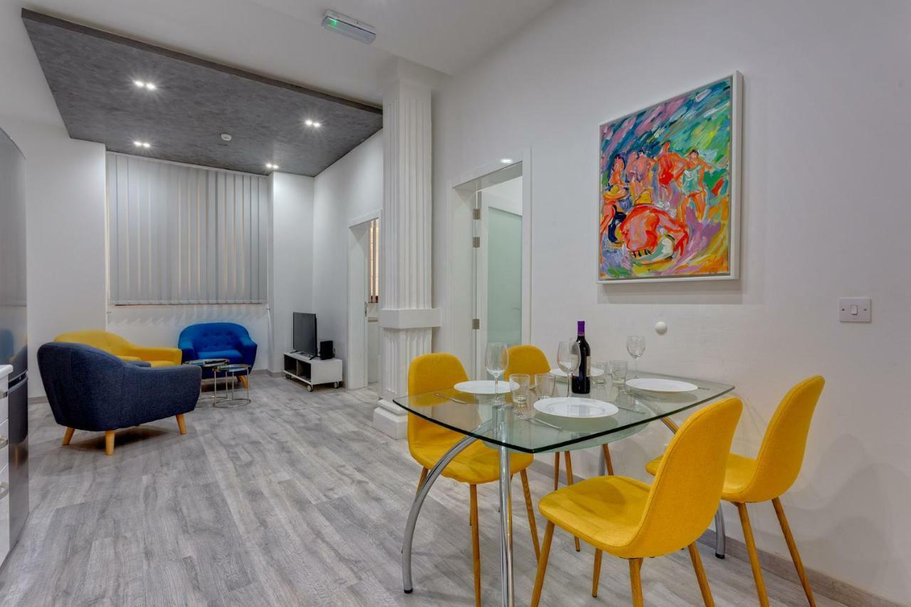 Stylish 3Br Apartment, Fantastic Location In Sliema Extérieur photo