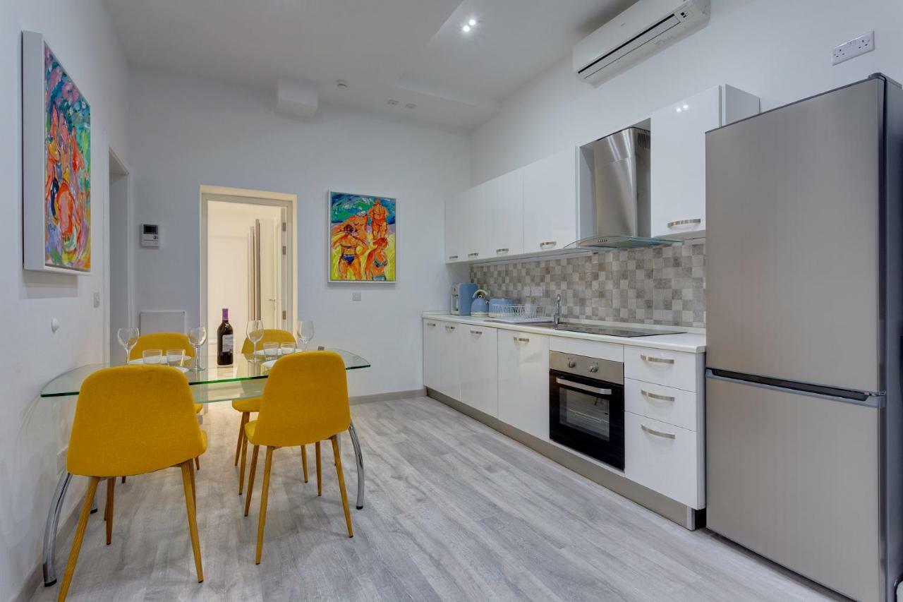 Stylish 3Br Apartment, Fantastic Location In Sliema Extérieur photo